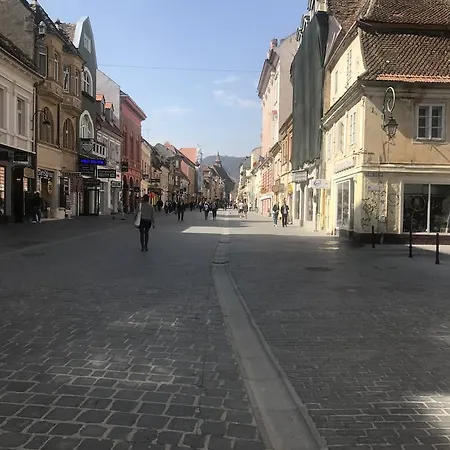 Апартаменти Central *